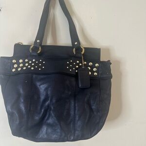 STUDDED COACH SHOULDER SATCHEL TOTE BAG BLACK PEBBLE LEATHER BRASS F15235 TAG